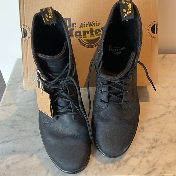 Dr.Martens AirWair Men’s Black Combs Leather Wyoming US13 - Picture 2 of 12